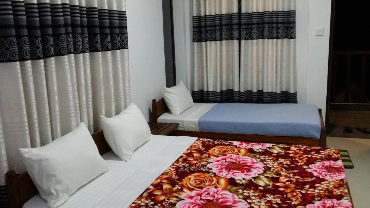 Tea Breeze Motel Nallathanniya Bagian luar foto
