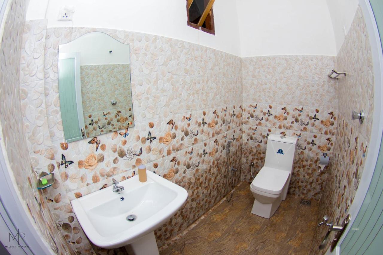 Tea Breeze Motel Nallathanniya Bagian luar foto