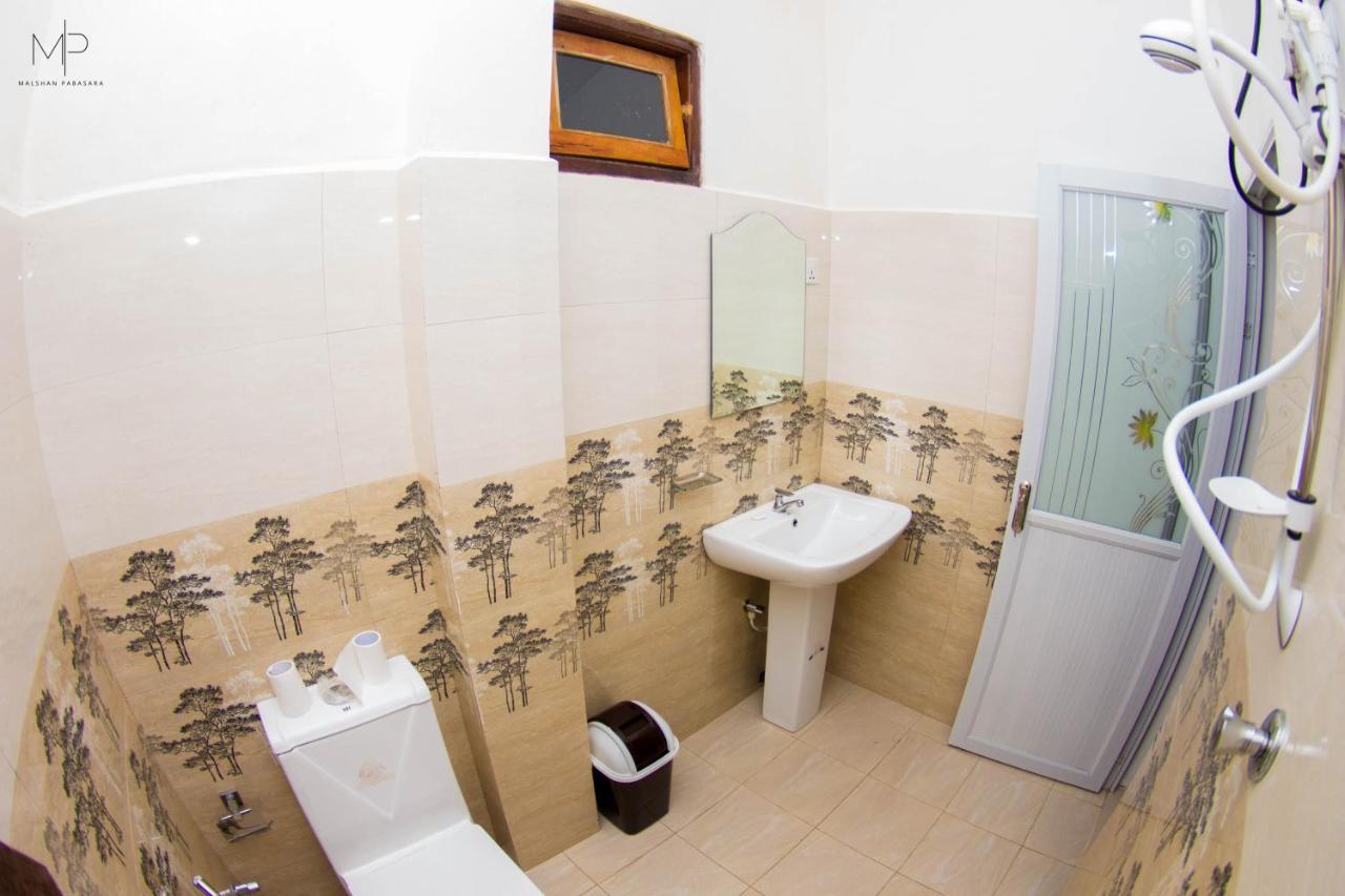 Tea Breeze Motel Nallathanniya Bagian luar foto